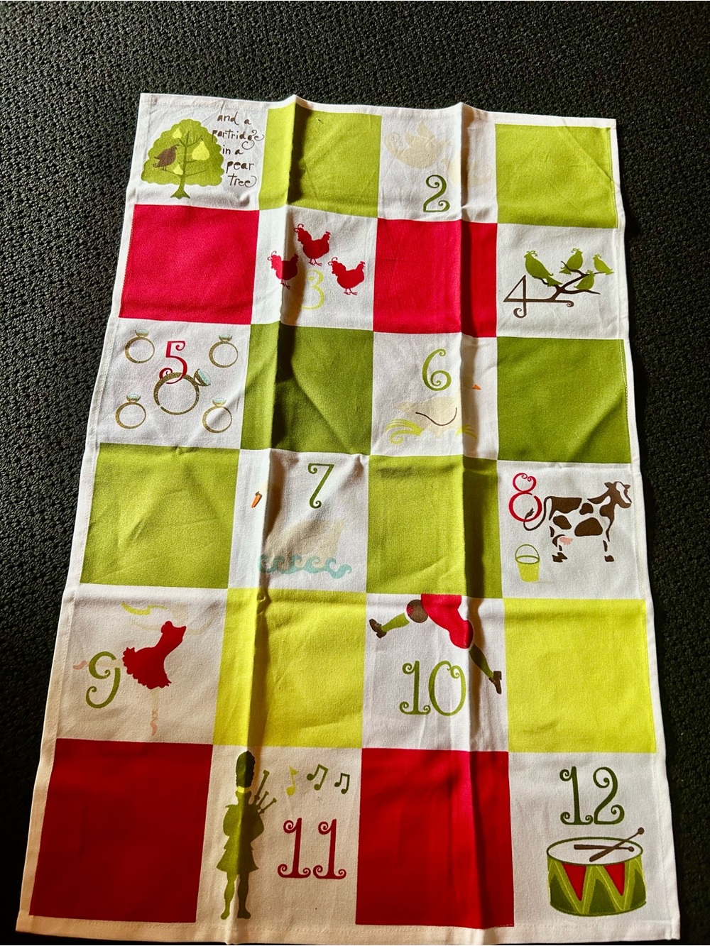 Crate and Barrel " The Twelve Days of Christmas " Kitchen Holiday Towel